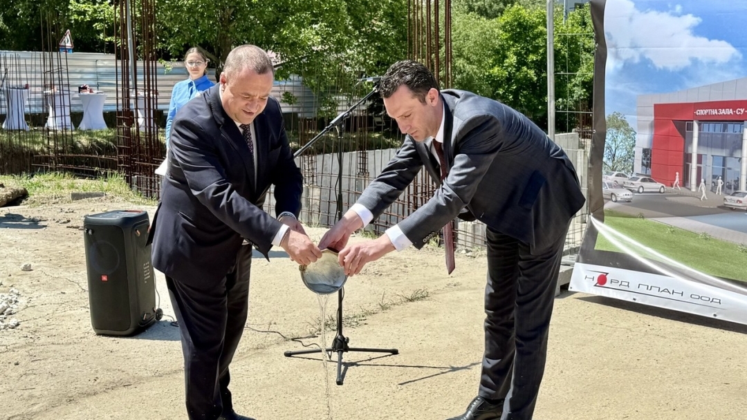 Two ministers launched the restored construction of the sports hall with a swimming pool at the "Vasil Levski" Secondary School