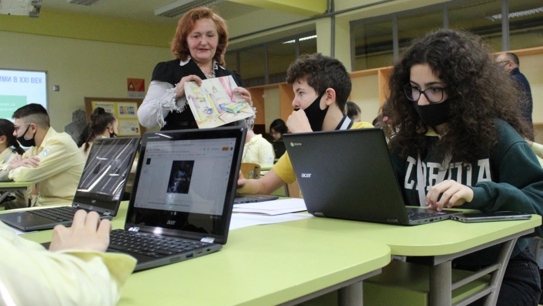 Нетрадиционен урок в русенско училище разкрива новости в дигиталната трансформация 
