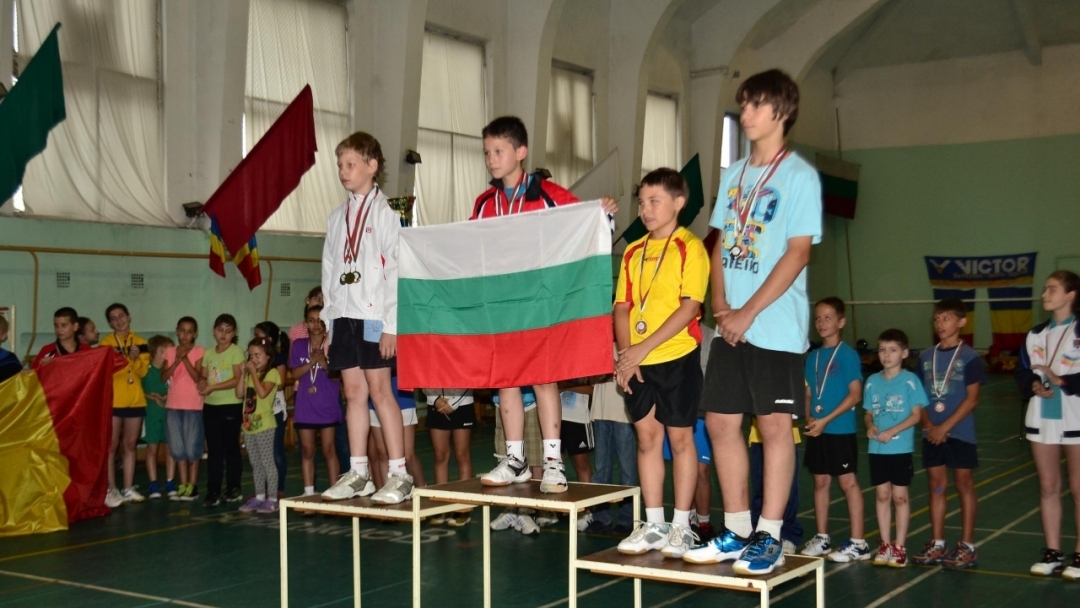Три златни медала за русенеца Александър Димитров на Международния турнир по бадминтон 