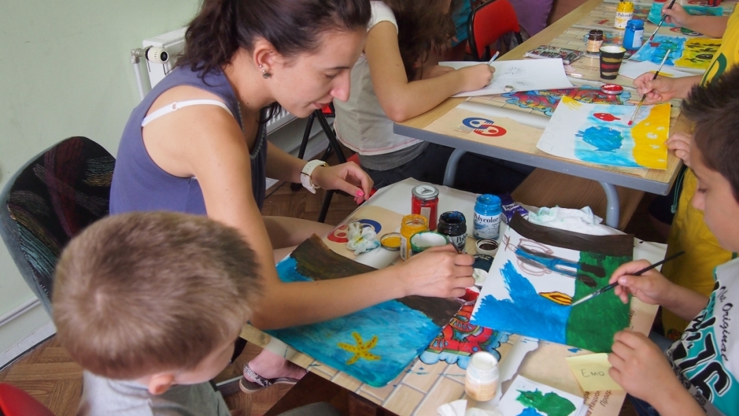 Продължава записването за лятната академия на Общински младежки дом - Русе