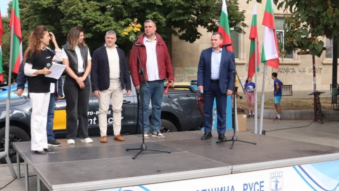 Mayor Pencho Milkov launched the international race "Running of the Free Spirit Ruse - Giurgiu"