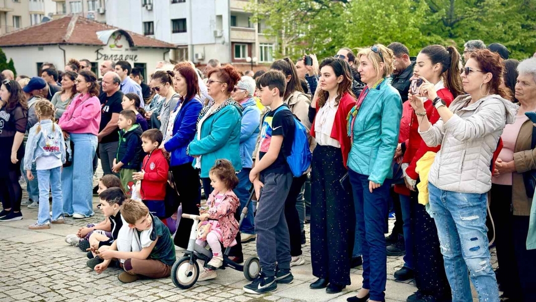 Русе отдаде почит на героите от Априлското въстание с впечатляваща историческа възстановка