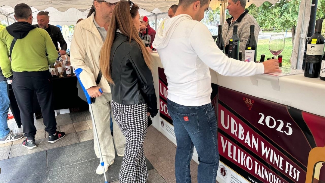 Zlatomira Stefanova kicked off the long-awaited festival "Urban Wine Fest Ruse"