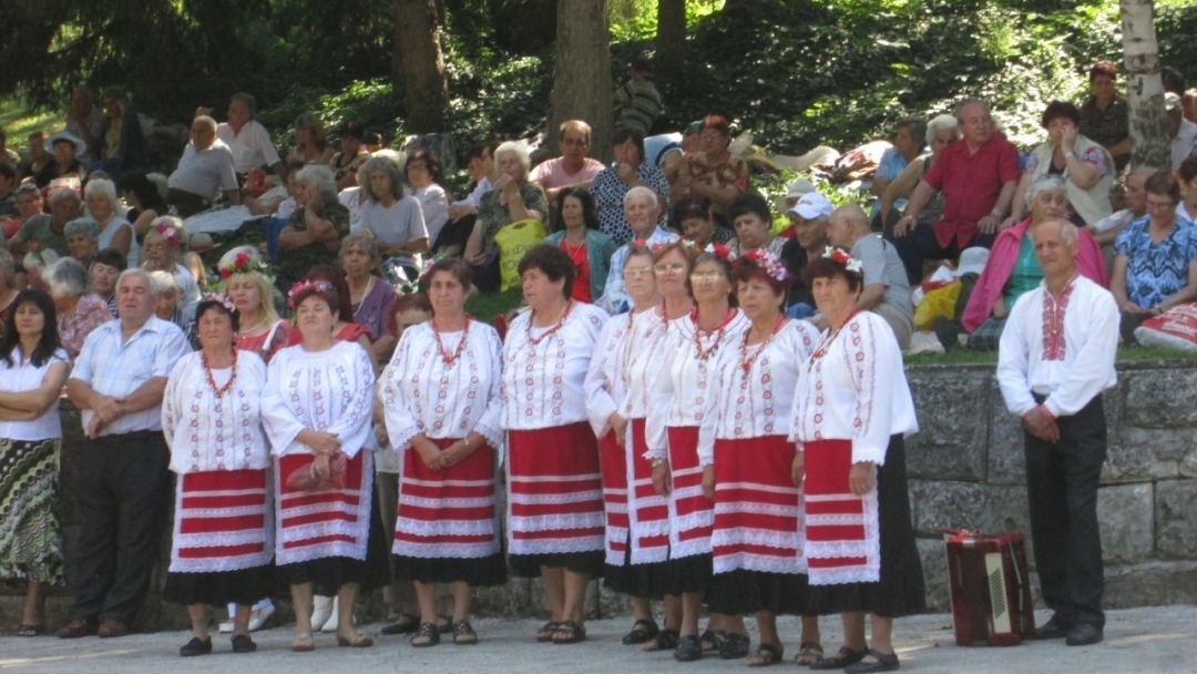 Започна 16-ят Фестивал на пенсионерските клубове 