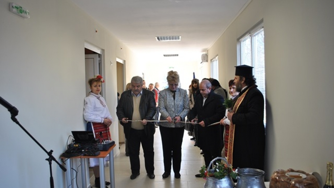 Кметът Пламен Стоилов откри нов корпус към Дома за възрастни с деменция 'Приста'