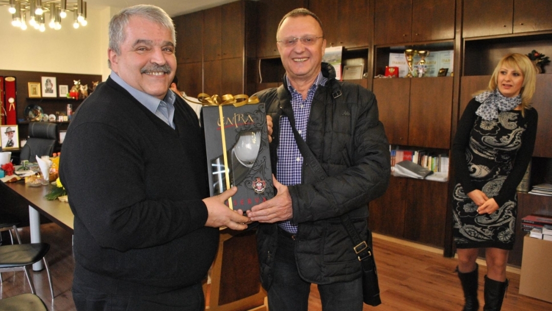 Имен ден празнува днес зам.-кметът Иван Григоров 