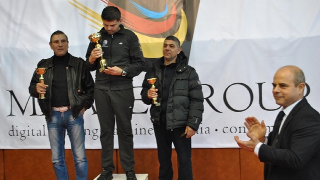 Кметът Пламен Стоилов награди най-добрите боксьорки с Купа „България“