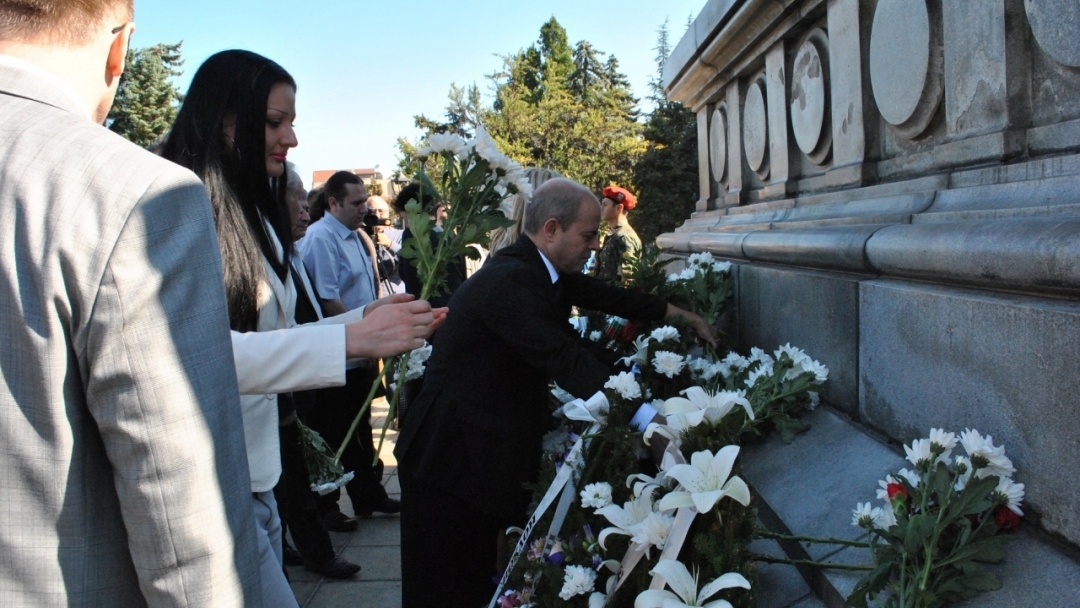 Русе отбеляза Деня на Независимостта с изложба, тържествена церемония и концерт