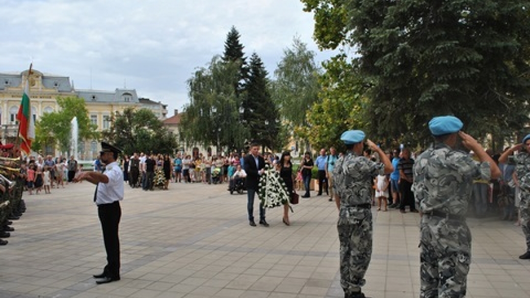 Шествие и тържествена церемония се проведоха в Русе на 6 септември – Ден на съединението