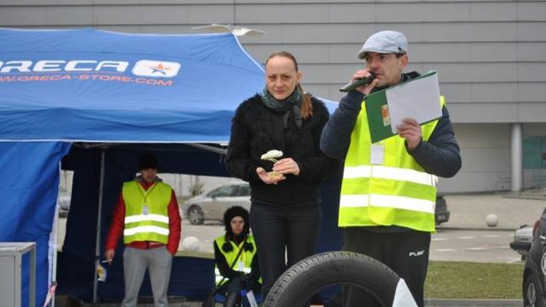 Зам.-кметът Наталия Кръстева връчи Купата на кмета на любителското дамско рали