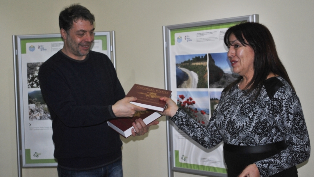 Зам.-кметът Наталия Кръстева присъства на откриването на изложбата "Пясъчните дюни и скалните местообитания - част от красивата природа на България"