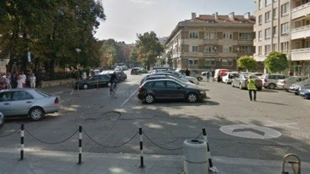 Паркингът пред „Св. Троица“ временно ще е затворен заради събитията по случай Освобождението на Русе 