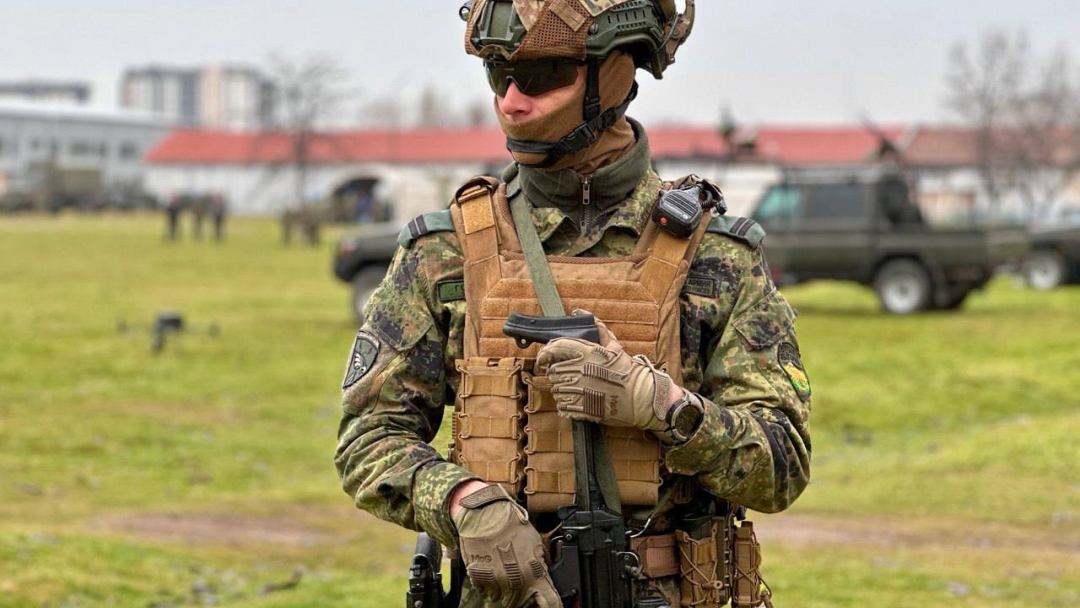 Пенчо Милков беше официален гост на честването на 83 години от създаването на Парашутната дружина и българските Специални сили