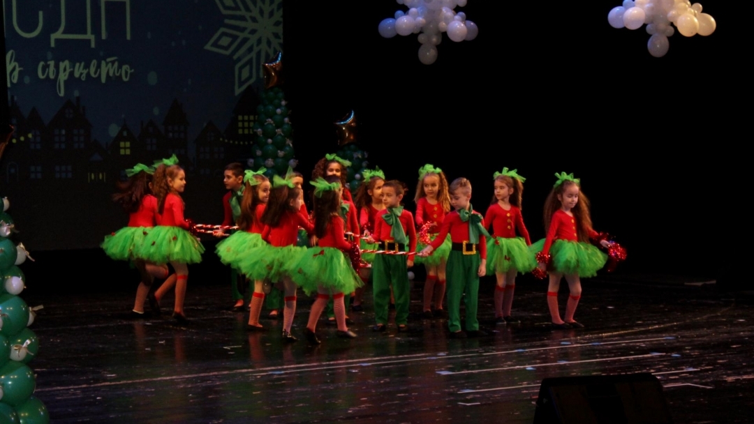 A magical fairyland of dance and music captivated the audience at the performance "With Christmas in the Heart"