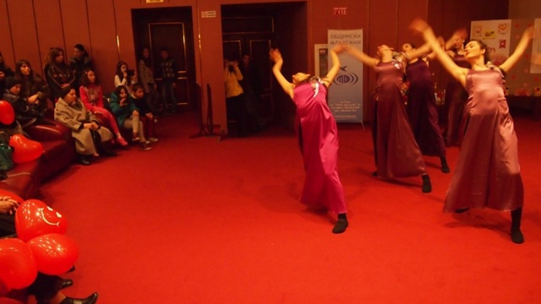 Над 300 творби в конкурса за 'Валентинка' и 'Фотовалентинка' 