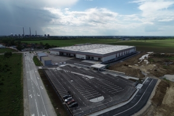  Премиерът Борисов разгледа новооткритото разширение на „Витте Аутомотив България“