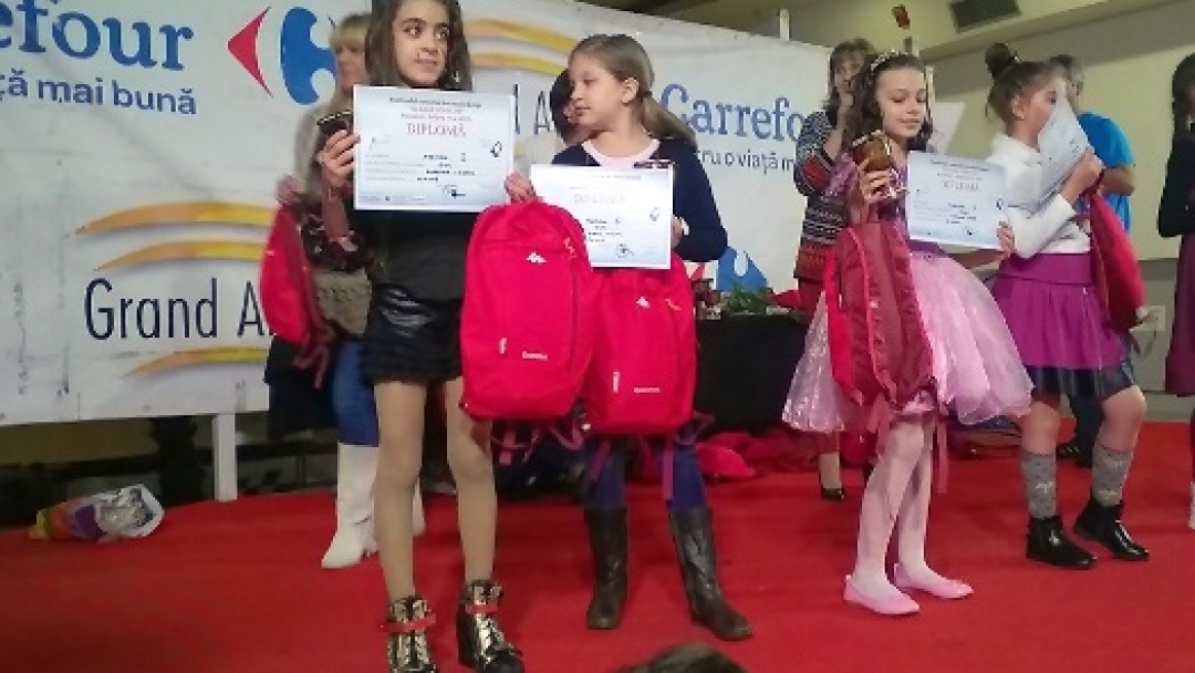 Вокална група „Слънце“ с престижни награди от конкурса „Гласът на децата“ в Букурещ