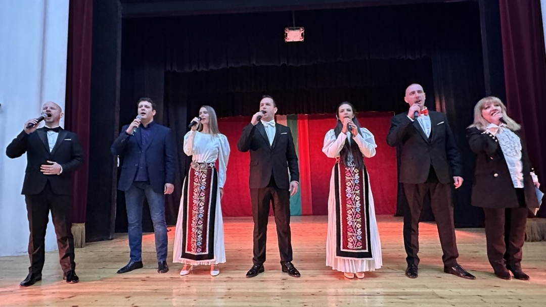 Заместник-кметът Енчо Енчев уважи празничния концерт за 3 март в Бяла