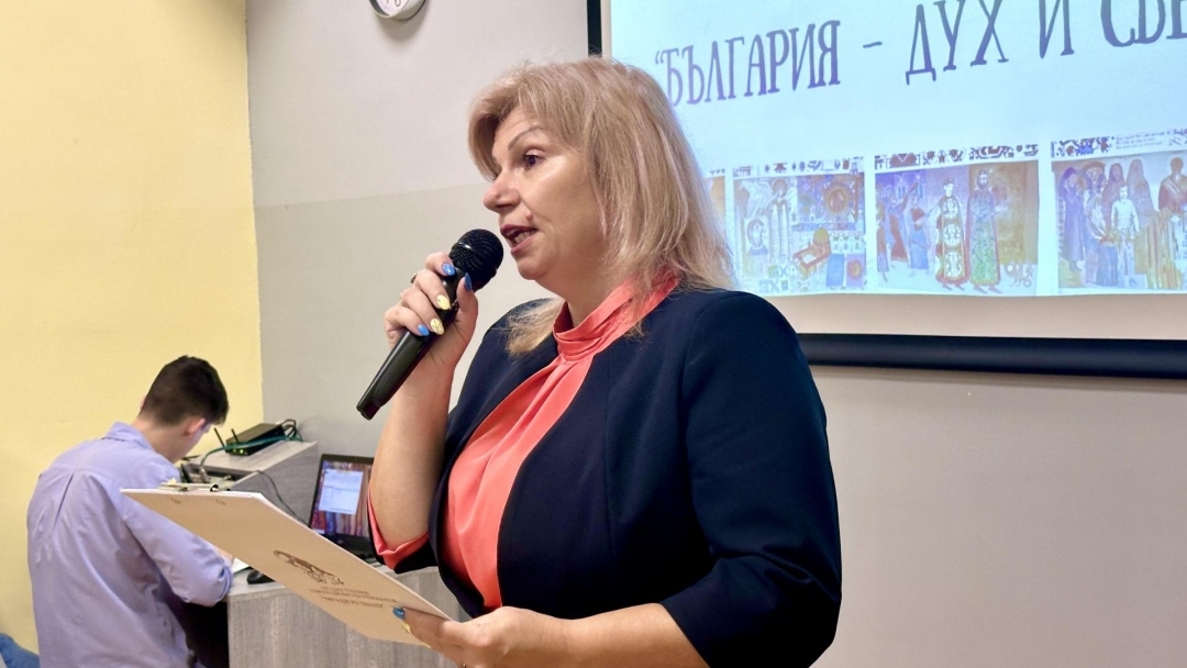 Учителката Галина Панова превърна коридор в Дойче шуле в художествен разказ за българския дух