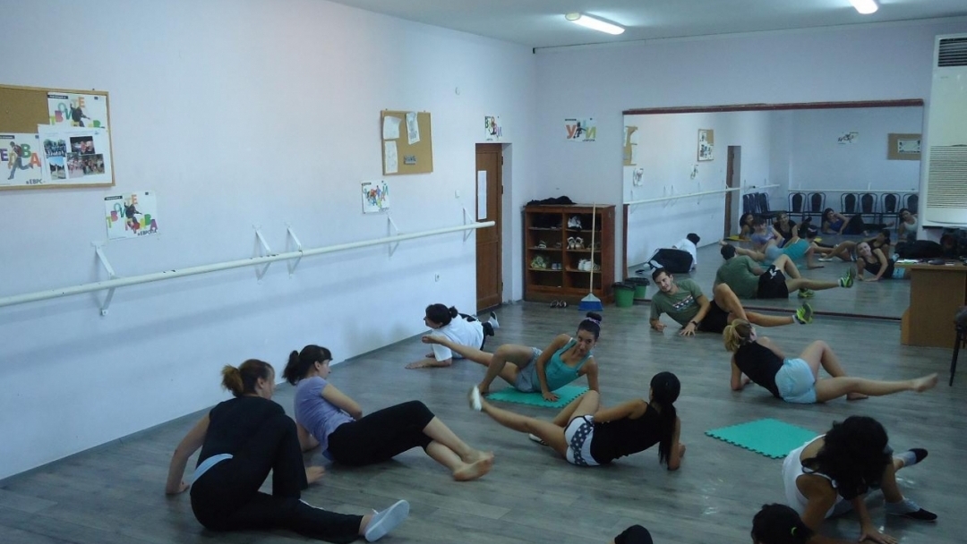 Общински младежки дом организира безплатни кардио тренировки за русенци