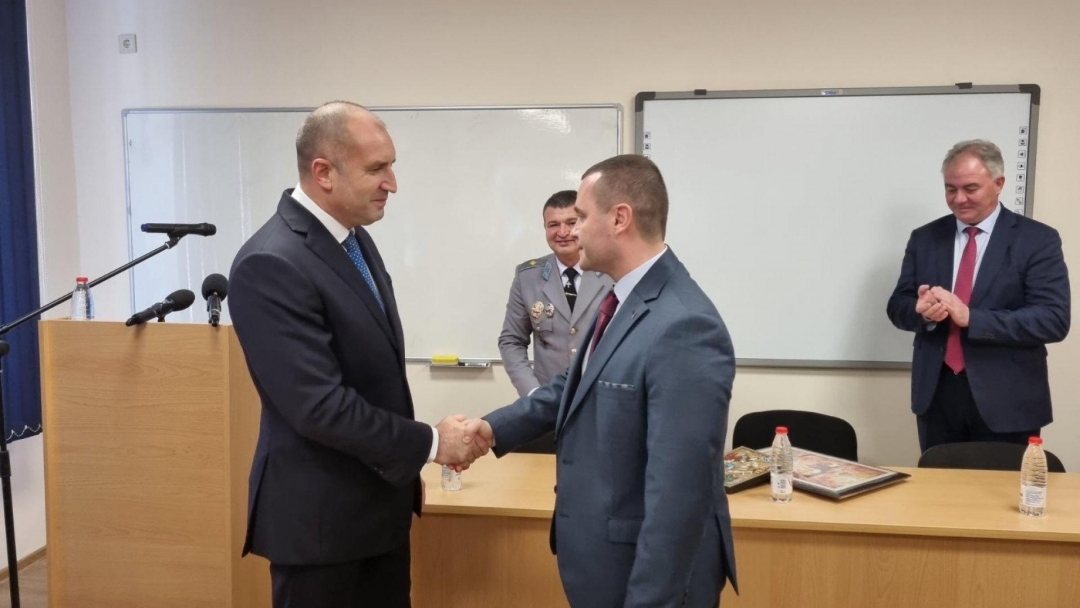 Кметът Пенчо Милков присъства на откриването на новата учебна база на Висшето военновъздушно училище в Плевен