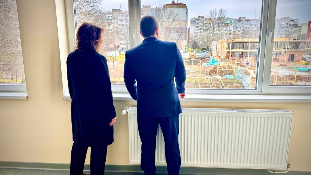 Кметът Пенчо Милков откри новия учебен корпус на СУ „Васил Левски“