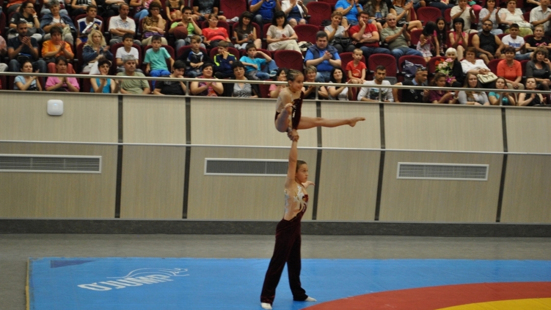 Зам.-кметът Димитър Наков уважи Спортното училище за 45-тата му годишнина