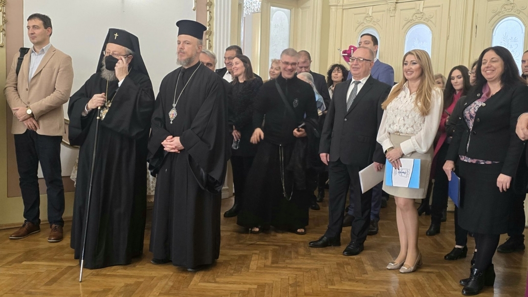 Заместник-кметът на Русе Златомира Стефанова се срещна с католическата общност в навечерието на светлите празници