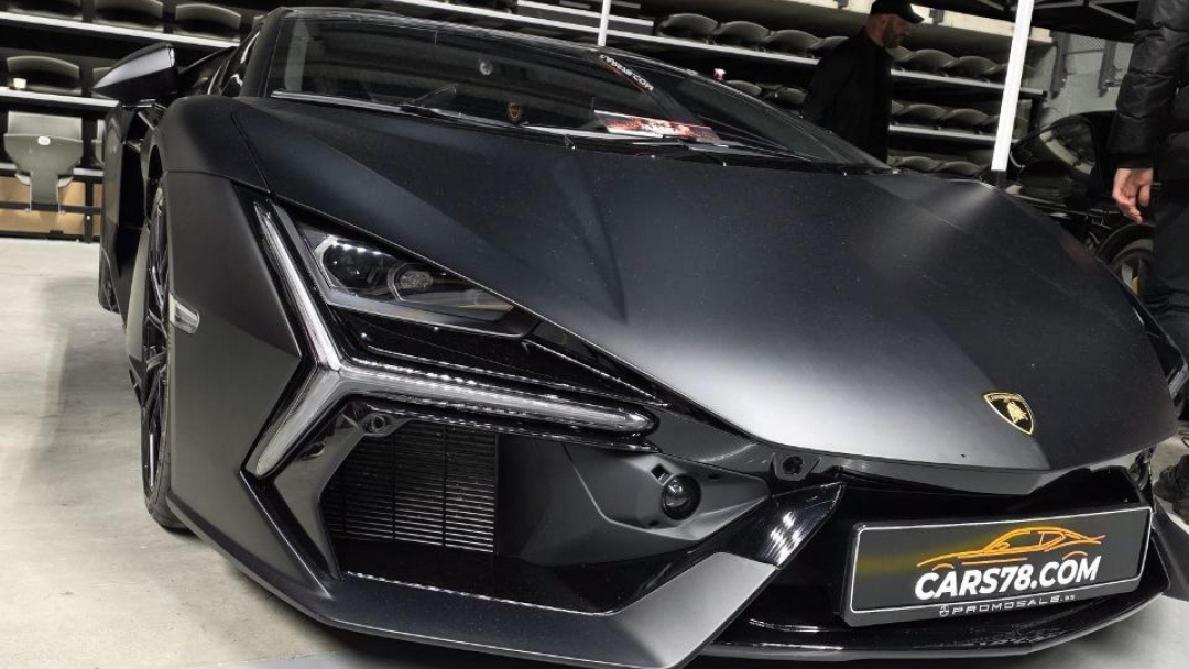 "MASKA" and "RUSE LIGHT & RHYTHM FEST" brought together Bulgarian and Romanian fans of cars, music and visual arts in Ruse