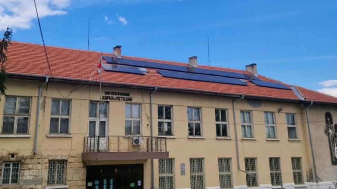 14 фотоволтаични системи вече захранват уличното осветление в 10 населени места от община Русе