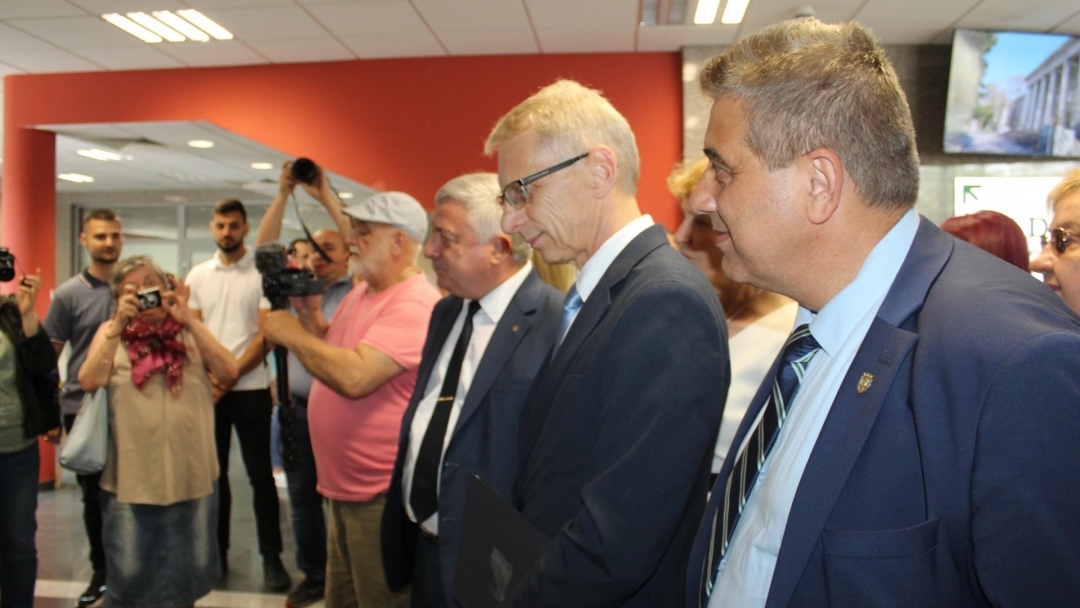 Зам.-кметът Димитър Недев участва в откриването на VI-ото Иновативно младежко експо в РУ