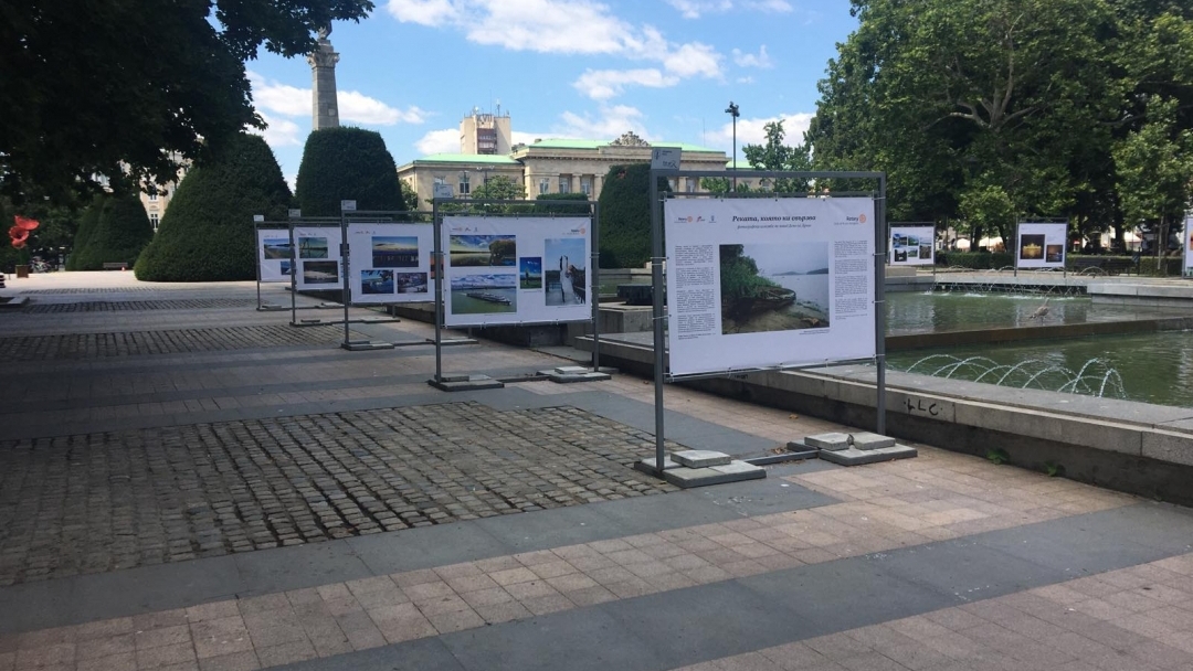 Вдъхновяваща фотоизложба за Дунав радва русенци и гости на града