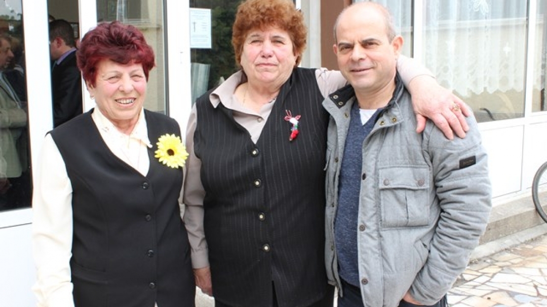 Осмомартенски празник в пенсионерски клуб „Здравец“ град Мартен