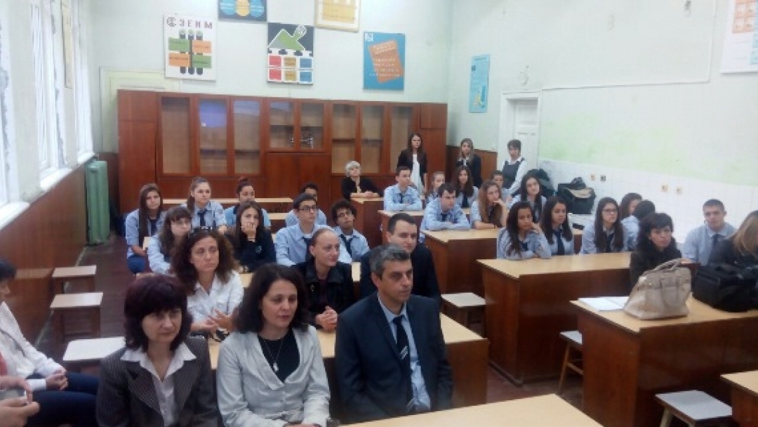 Модерна лаборатория отвори врати в русенско училище