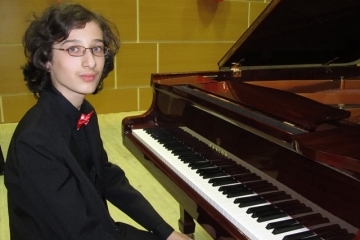 Русе изпраща млад пианист в Лондон