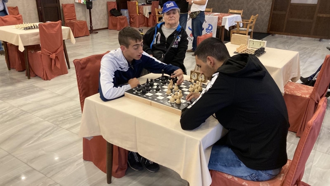 В Русе се проведе състезание по шахмат за хора с увреждания